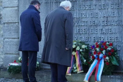 Botschafter Netschajew und AfD-Chef Chrupalla in der Gedenkstätte Seelower Höhen. Foto: Russische Botschaft