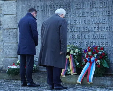 Botschafter Netschajew und AfD-Chef Chrupalla in der Gedenkstätte Seelower Höhen. Foto: Russische Botschaft